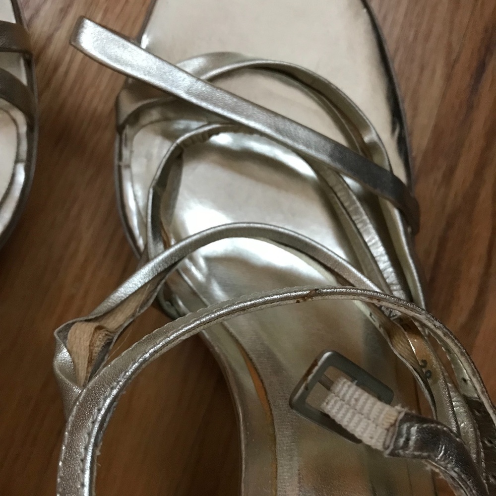 Aldo Metallic Gold Strappy Sandals - size 38, never worn - Picture 5 of 10